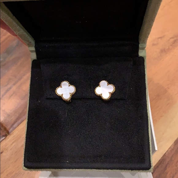 Van Cleef & Arpels Jewelry - SOLD💢Van Cleef & Arpels earrings Mother of Pearl